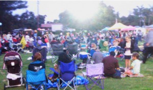 Crowd at Park Santiago free concert