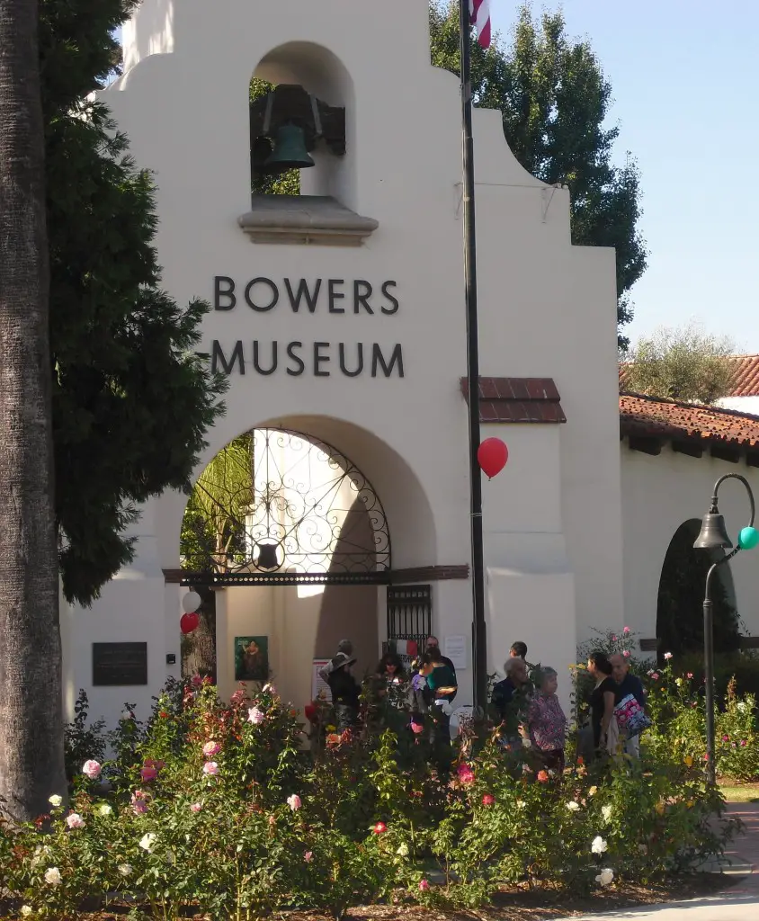 Bowers Museum presents a Day of the Dead Festival New Santa Ana