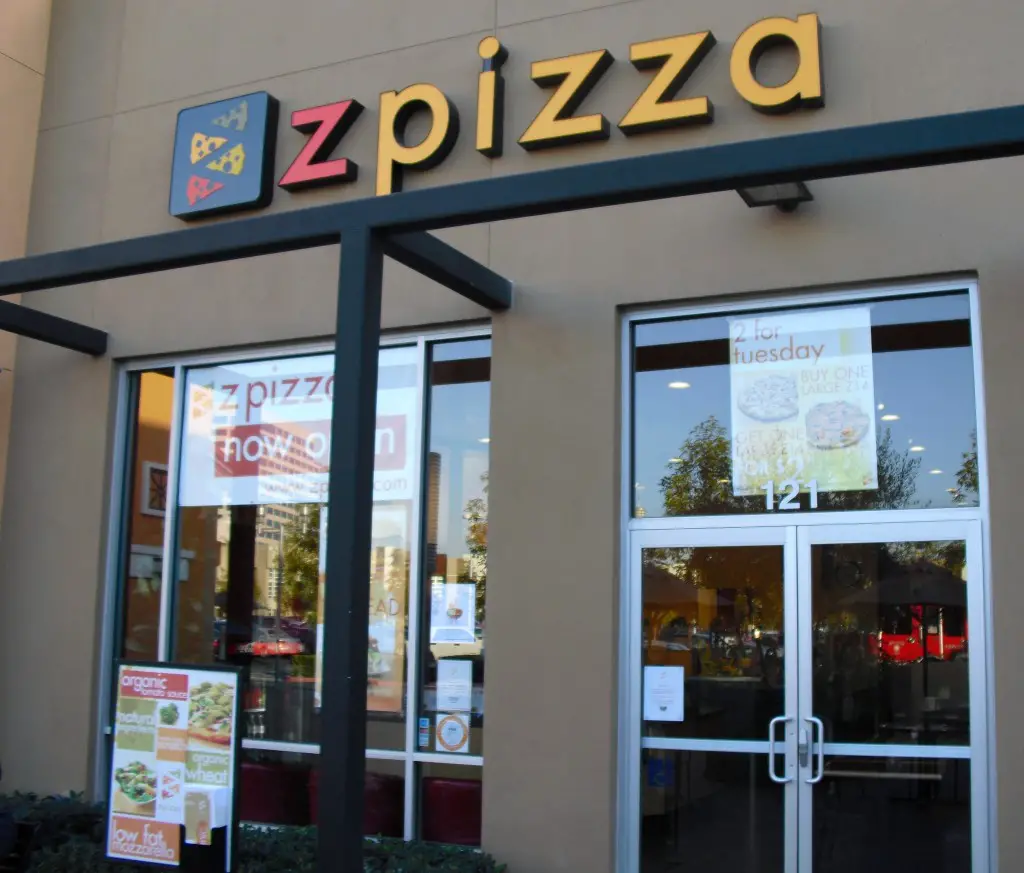 Z Pizza in Santa Ana