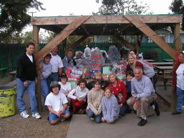 Southwest Community Centers Volunteers