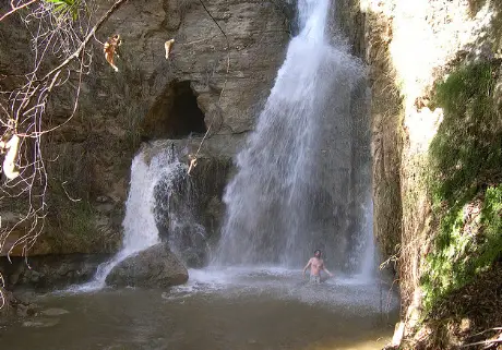 Black Star Falls – New Santa Ana