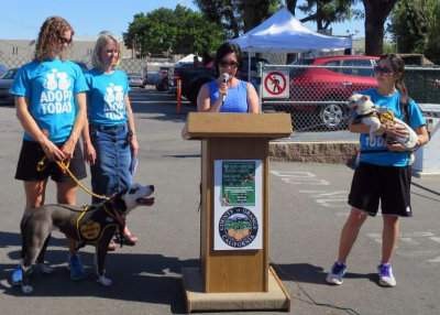 Supervisor Lisa Bartlett at the Clear the Shelters event