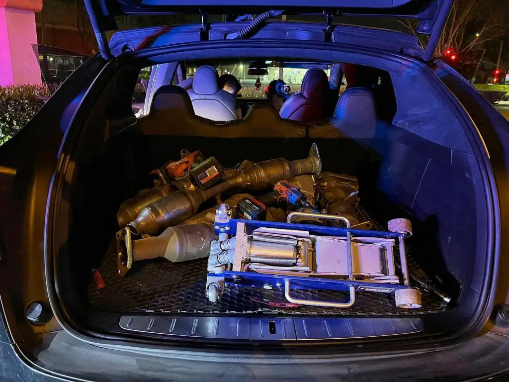 Suspect arrested after stealing catalytic converters in Tustin, Orange and Irvine New Santa Ana