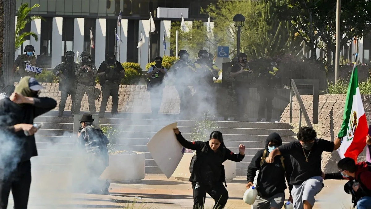 Santa Ana anti ICE riot, picture by Jeff Gritchen