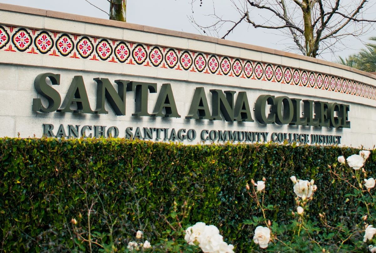 Santa Ana is ranked 2025’s 9th worst large U.S. college city - New ...